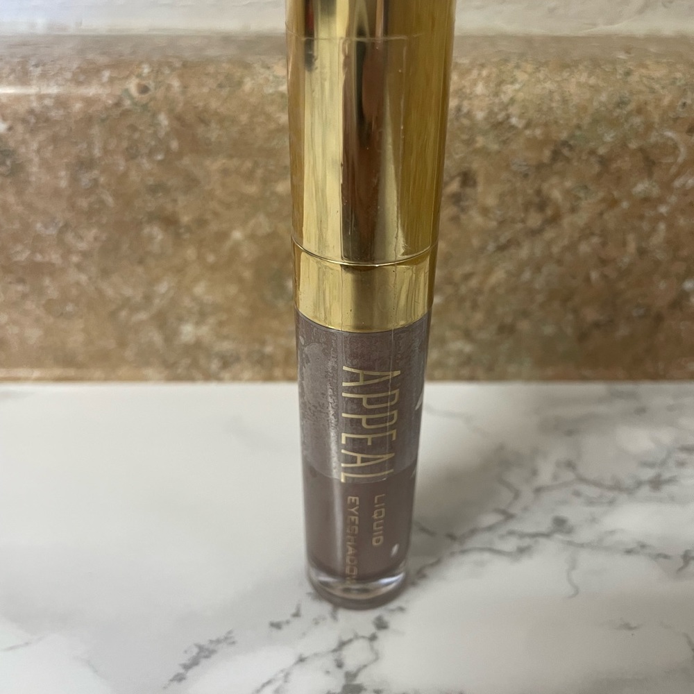 4 for $20 🌞 Appeal liquid eyeshadow